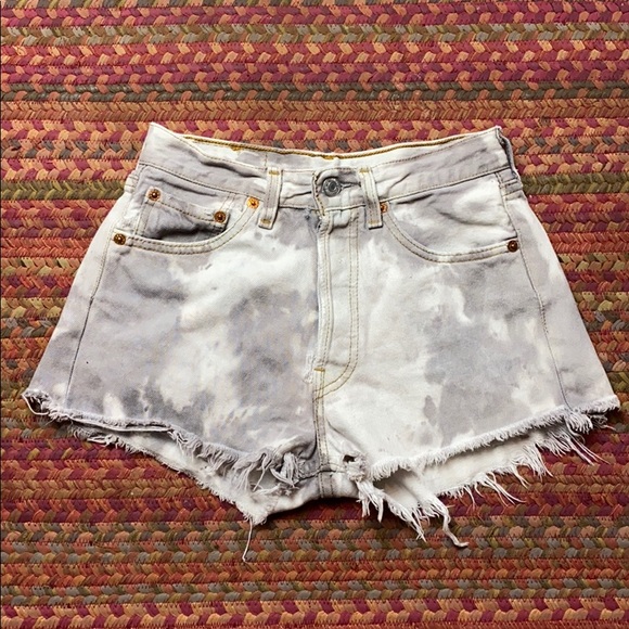 LEVIS 501 GREY TIE DYE SHORTS - Picture 2 of 4